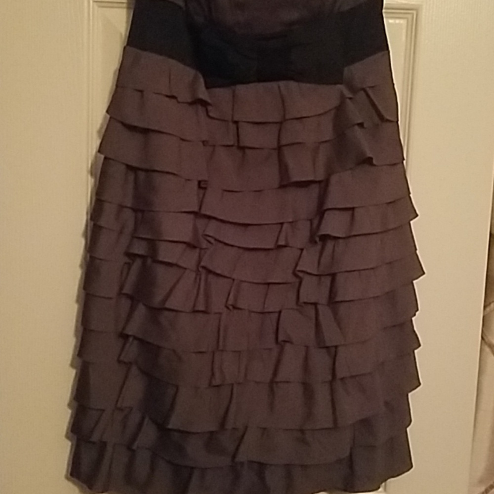 Dress - Picture 3 of 3